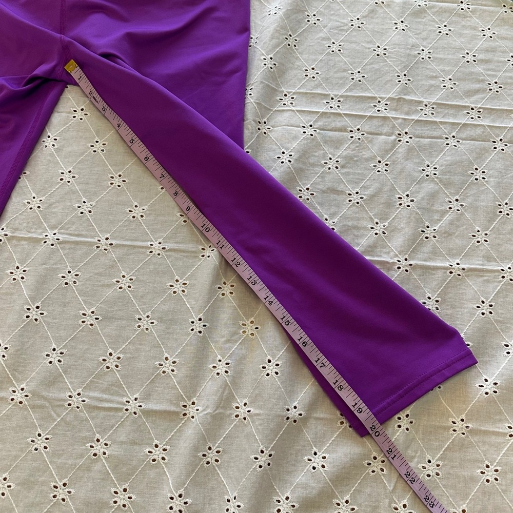 Athleta Purple Capri Leggings Athletic Pants‎ Women's M yoga Run Zipper Pocket - Picture 8 of 8